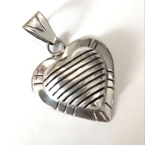 Sterling Silver 3D Large Ribbed Heart Pendant
